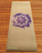 Tapis de yoga liège, conception 3 plis - Rose de mandala pourpre - Vignette | Achamana
