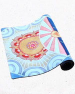 Tapis de yoga antidérapant épais 6 mm tri-plis surface microfibre 7 chakras artistiques - Vignette | Achamana