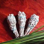 Weißer Salbei Räucherstab 3 - 5 oder 12 Fackeln - Vignette | Achamana