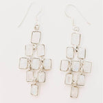 Hängende Ohrringe - Infinity-Knoten - Vignette | Achamana