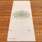 Tapis de yoga fleur de lotus en chanvre - 4,5 mm x 610 x 1830 - Vignette | Achamana