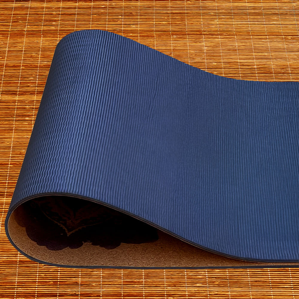 Tapis de yoga épais 6 mm et antidérapant surface liège | Achamana