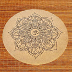 Tapis de yoga et méditation caoutchouc et liège Mandala Om - Vignette | Achamana