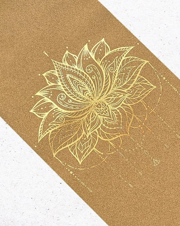 Tapis de yoga fleur de lotus Or, en liège et caoutchouc naturel  | Achamana