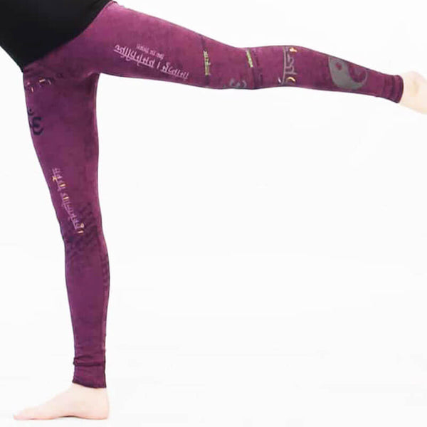 Burgundy yoga leggings - Om and powerful mantra