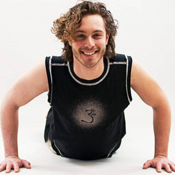 Camiseta sin mangas de yoga para hombre - Spirit of Om - 100% algodón fino